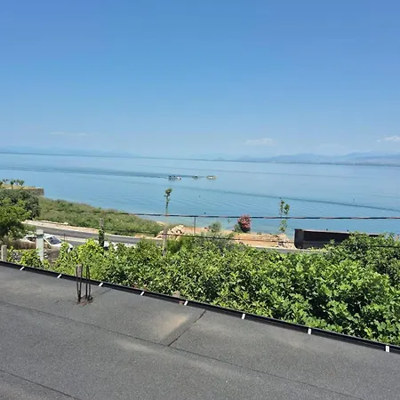 Gezim بيت ضيافة Široka
